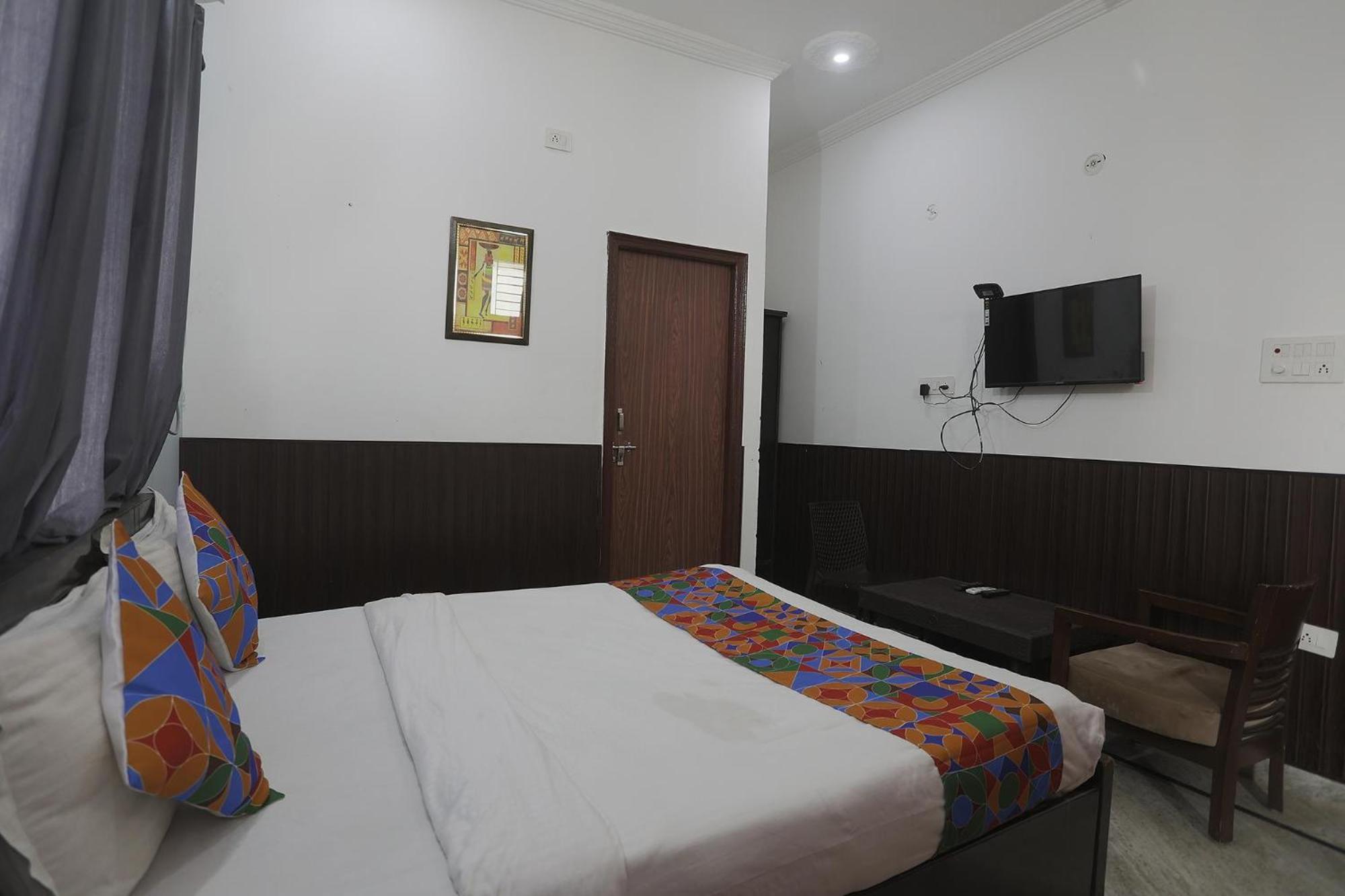 Fabexpress Samira Residency, Near Botanical Garden Hotel Ноида Екстериор снимка