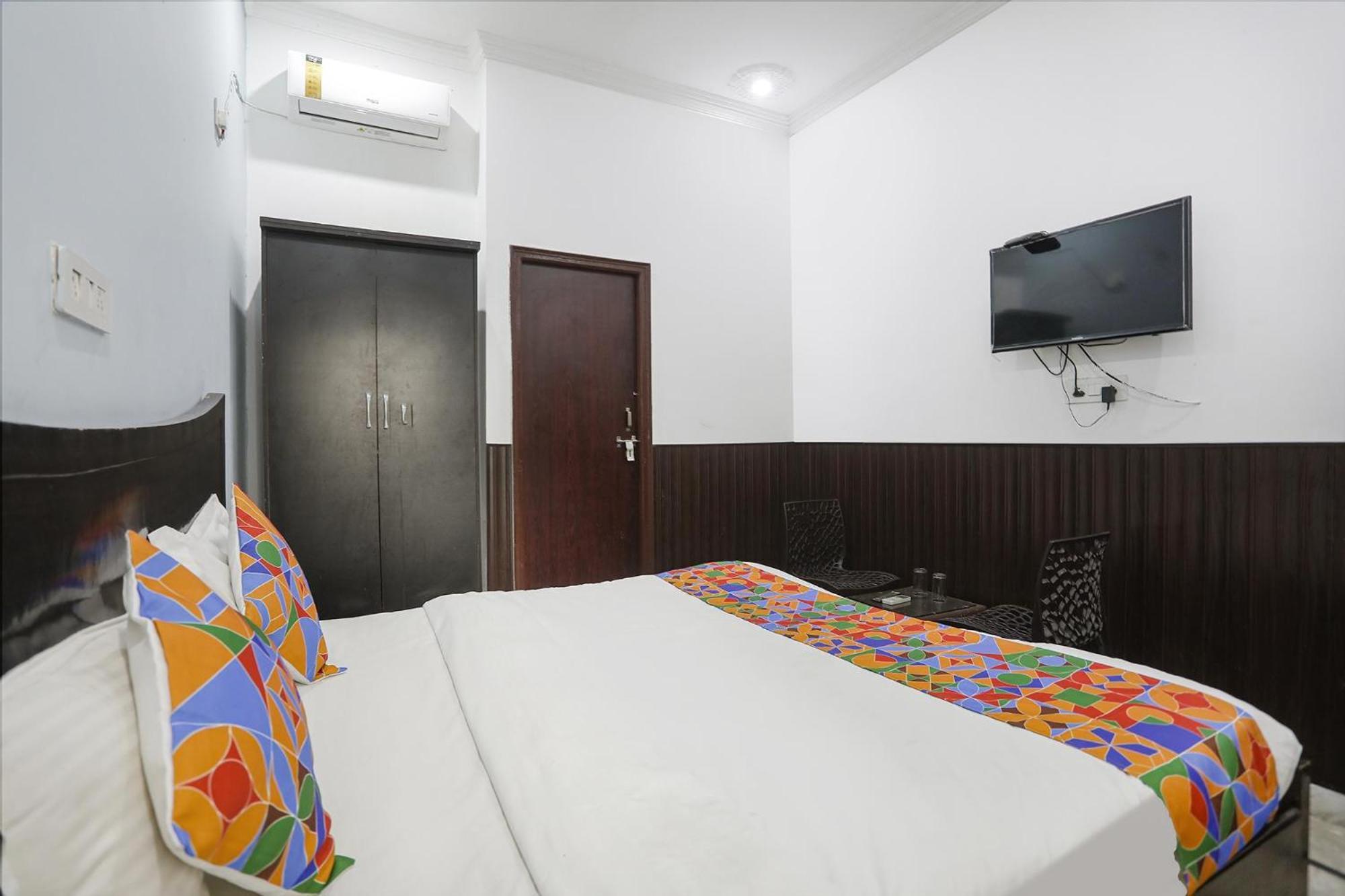 Fabexpress Samira Residency, Near Botanical Garden Hotel Ноида Екстериор снимка