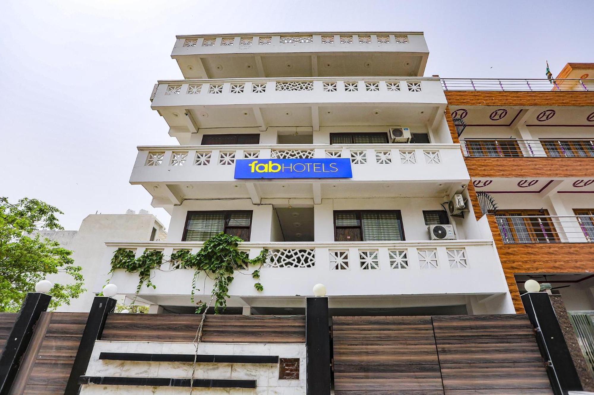 Fabexpress Samira Residency, Near Botanical Garden Hotel Ноида Екстериор снимка